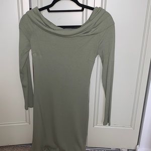 Kendall & Kylie fitted ribbed green off the shoulder dress
